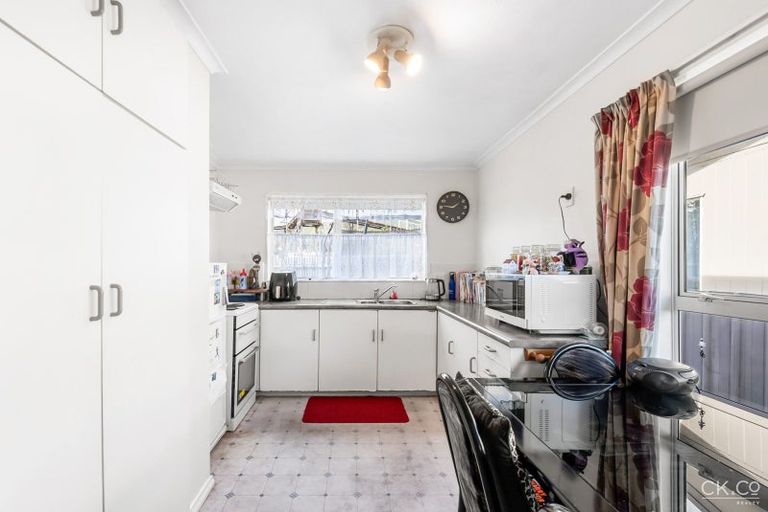 Photo of property in 146 Randwick Road, Moera, Lower Hutt, 5010