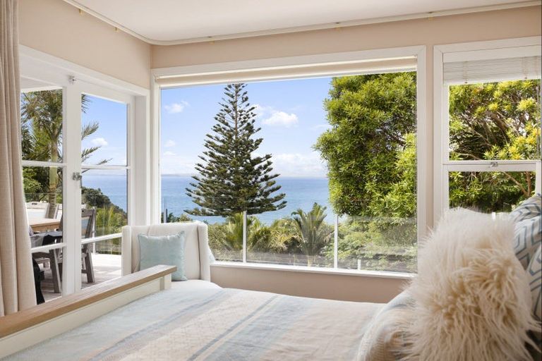 Photo of property in 11 Melandra Road, Stanmore Bay, Whangaparaoa, 0932