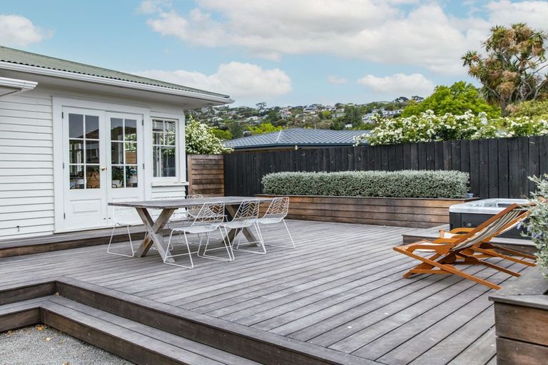 Photo of property in 17 Wilsons Road, Saint Martins, Christchurch, 8022