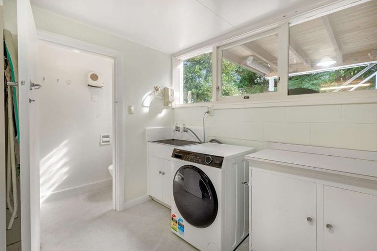 Photo of property in 255 Cambridge Street, Levin, 5510