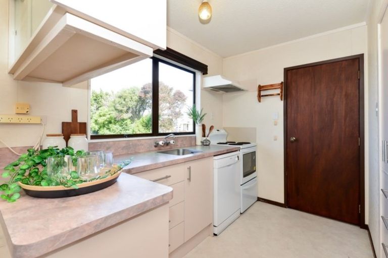 Photo of property in 28 Hamblyn Crescent, Nawton, Hamilton, 3200