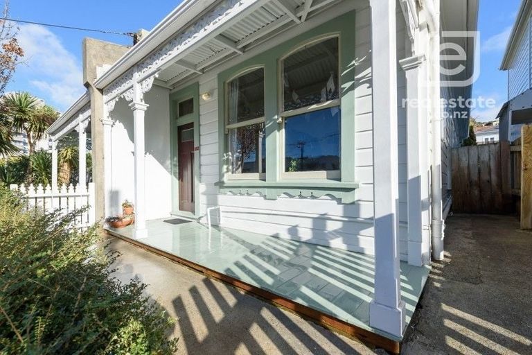 Photo of property in 182 Tasman Street, Mount Cook, Wellington, 6021