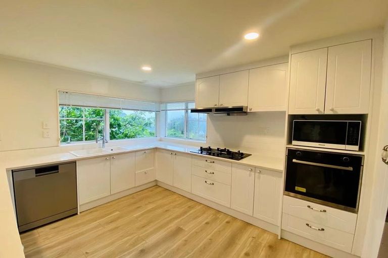 Photo of property in 133a/1 Hobsonville Road, West Harbour, Auckland, 0618