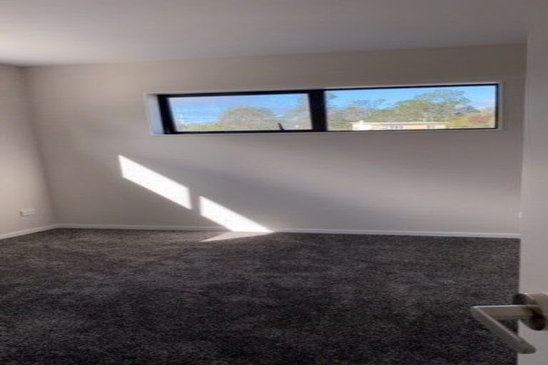 Photo of property in 10 Han Court, Glen Eden, Auckland, 0602