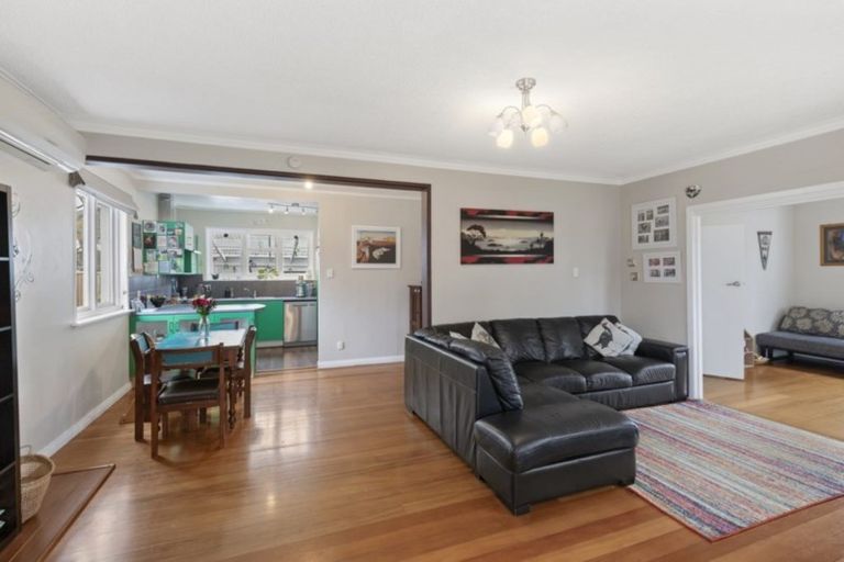 Photo of property in 366a Waiwhetu Road, Fairfield, Lower Hutt, 5011