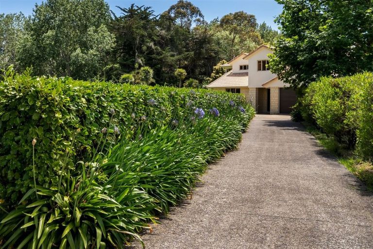 Photo of property in 18 Murray Way, Waimauku, 0812
