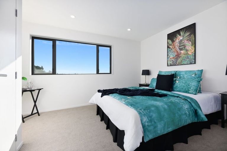Photo of property in 3/50 Newington Road, Henderson, Auckland, 0612