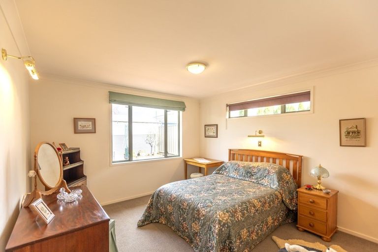 Photo of property in 11b Bedford Terrace, Waipukurau, 4200