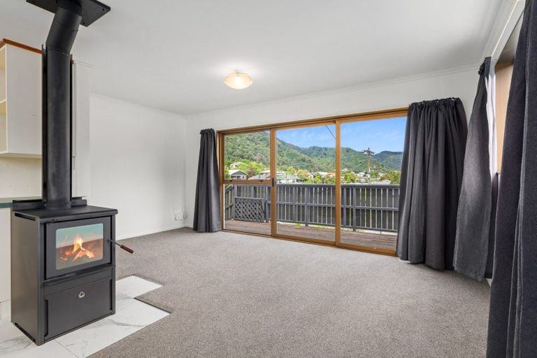 Photo of property in 2-1a Leicester Street, Picton, 7220