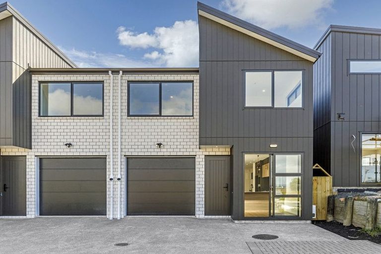Photo of property in 93 Limestone Drive, Hobsonville, Auckland, 0616