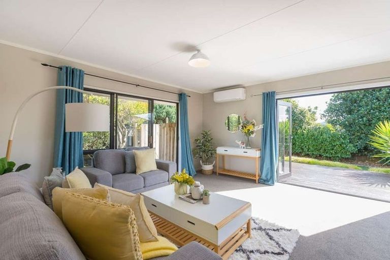 Photo of property in 82a Alexander Road, Raumati Beach, Paraparaumu, 5032