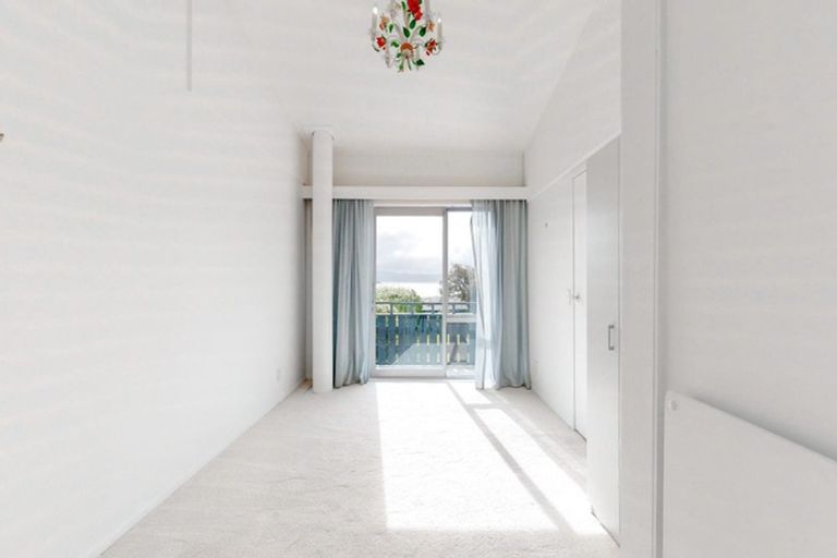 Photo of property in 436 Muritai Road, Eastbourne, Lower Hutt, 5013