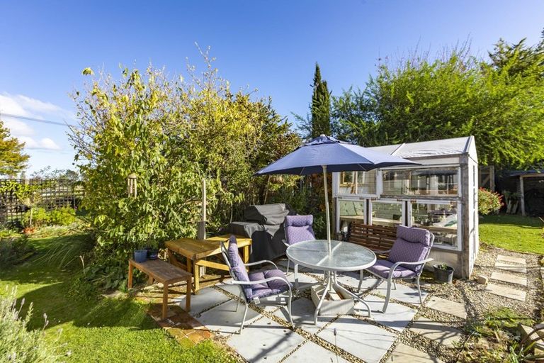 Photo of property in 14 Owen Street, Tikokino, Waipawa, 4273