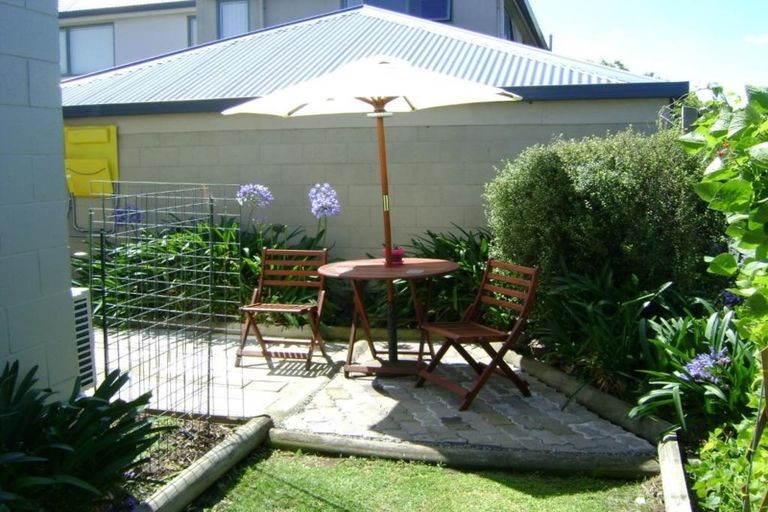 Photo of property in 2/4 Jordan Street, Sydenham, Christchurch, 8023