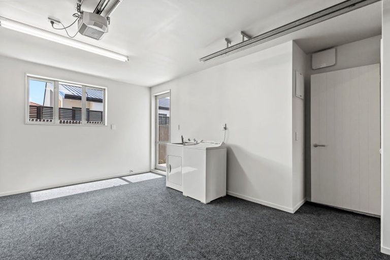 Photo of property in 2/19 Cameron Street, Sydenham, Christchurch, 8023