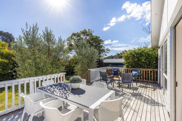 Photo of property in 22 Kaitawa Crescent, Paraparaumu, 5032