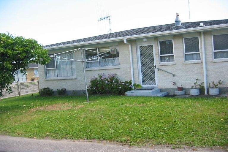 Photo of property in 9 Winiata Place, Otaki, 5512