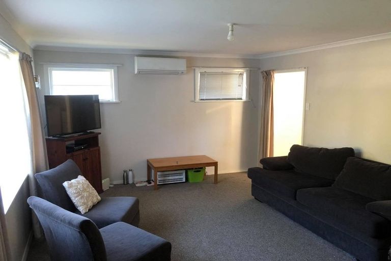 Photo of property in 117 Hine Road, Wainuiomata, Lower Hutt, 5014