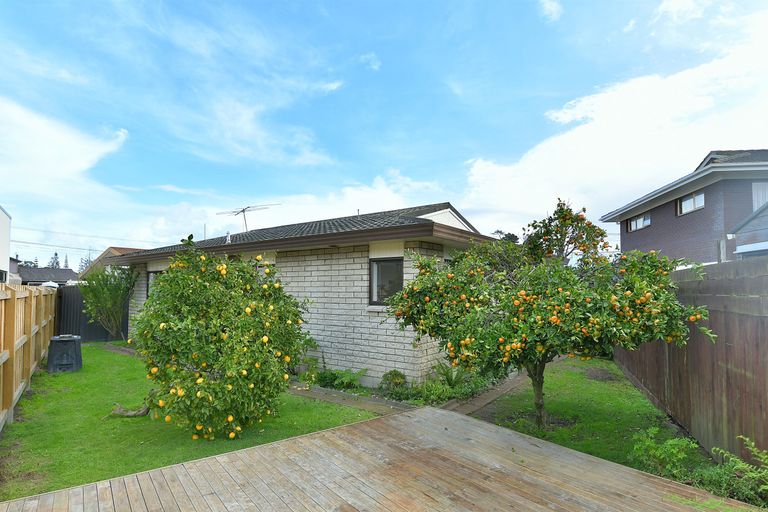 Photo of property in 1b Milton Road, Orewa, 0931