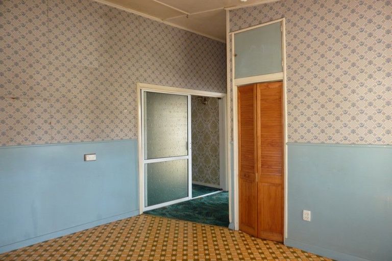 Photo of property in 53 Peel Street, Westport, 7825