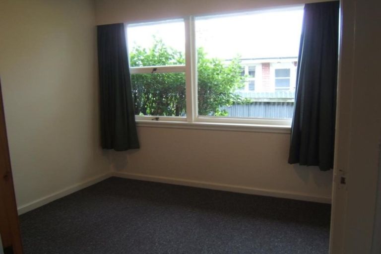 Photo of property in 2/26 Edgeware Road, St Albans, Christchurch, 8014