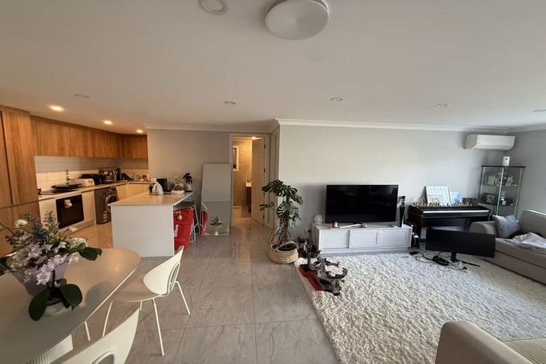 Photo of property in 34a Richards Avenue, Forrest Hill, Auckland, 0620