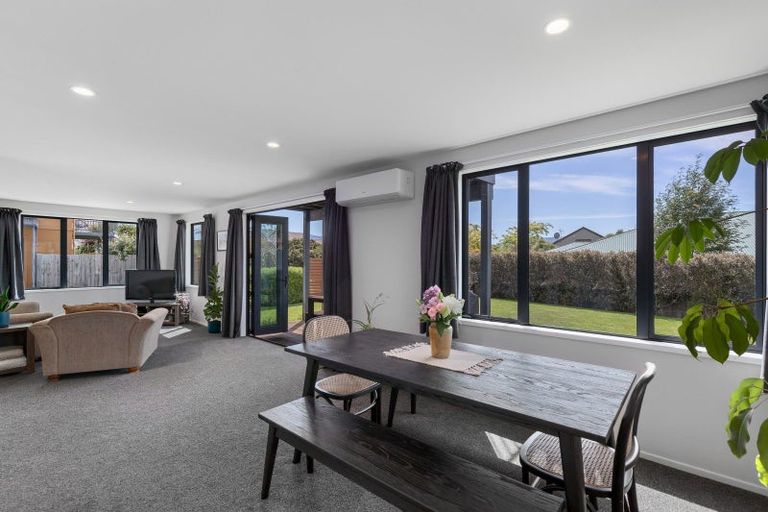 Photo of property in 77 Meadowstone Drive, Wanaka, 9305