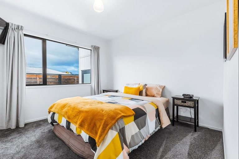 Photo of property in 14 Komahimahi Way, Motuoapa, 3382