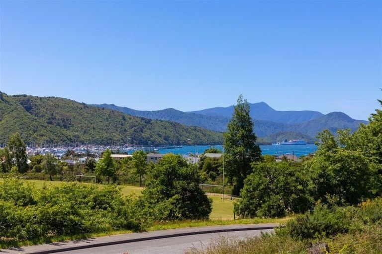 Photo of property in 108 Moana View Road, Waikawa, Picton, 7220