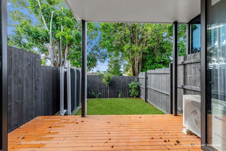 Photo of property in 5/32 Brandon Road, Glen Eden, Auckland, 0602