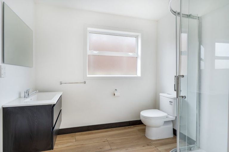 Photo of property in 9a Cheshire Street, Cannons Creek, Porirua, 5024