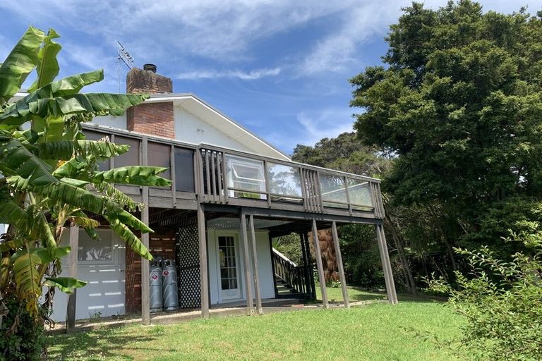 Photo of property in 2/26 Coroglen Avenue, Birkenhead, Auckland, 0626