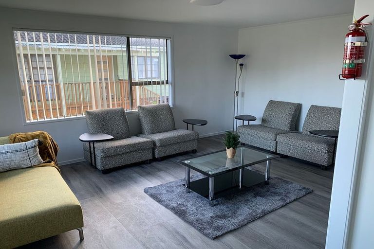 Photo of property in 41 Mcquarrie Avenue, Wattle Downs, Auckland, 2103