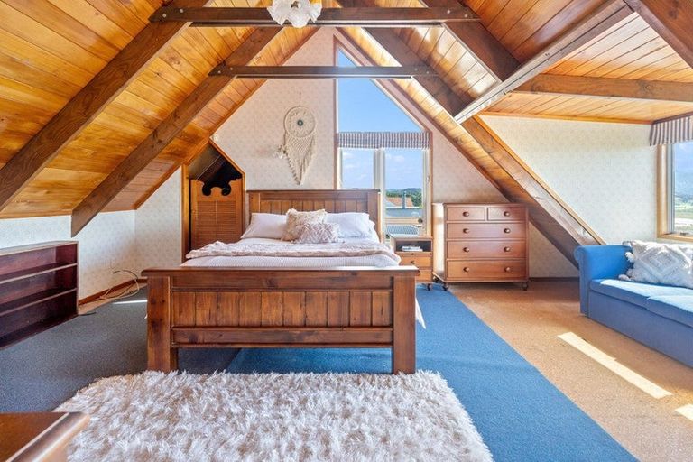 Photo of property in 83 Church Street, Onerahi, Whangarei, 0110