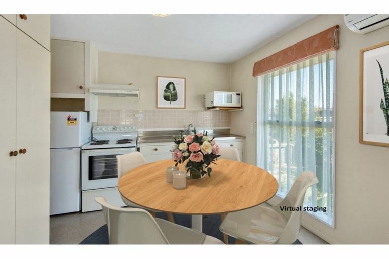 Photo of property in 17 Blakehall Place, Spreydon, Christchurch, 8024