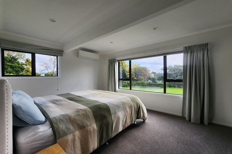 Photo of property in 136 Wairau Road, Oakura, New Plymouth, 4374