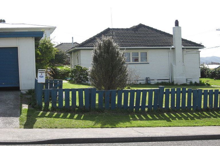 Photo of property in 2 Bledisloe Crescent, Wainuiomata, Lower Hutt, 5014