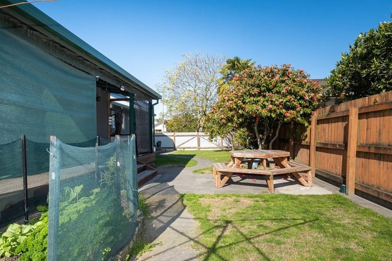 Photo of property in 10 Donegal Crescent, Tamatea, Napier, 4112