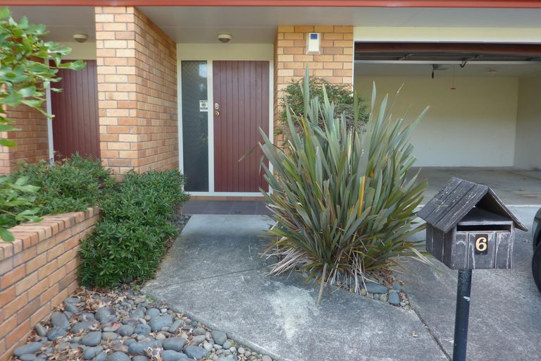 Photo of property in 6 Lime Crescent, Papakura, 2110