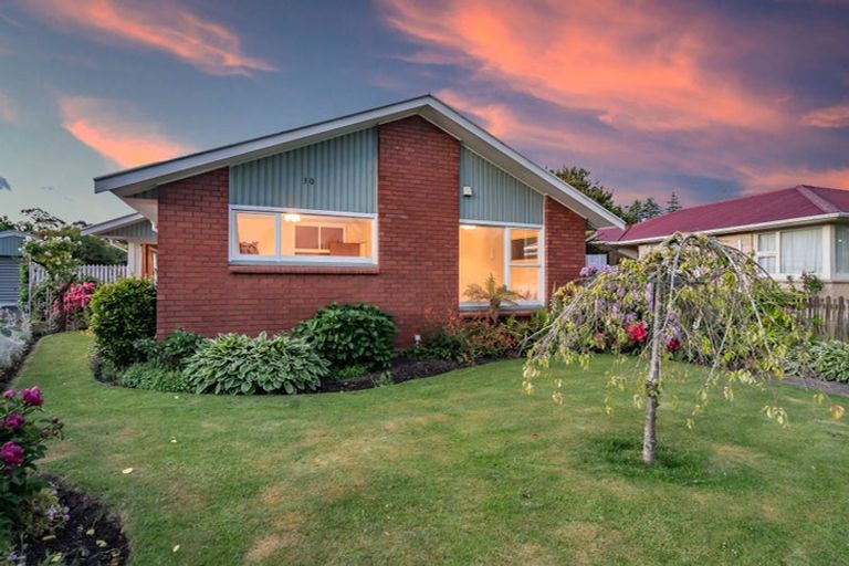 Photo of property in 30 Cullahill Street, Harewood, Christchurch, 8051