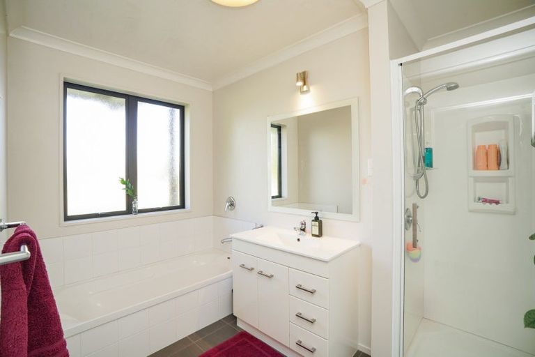 Photo of property in 180 Helena Road, Makarewa, Invercargill, 9876