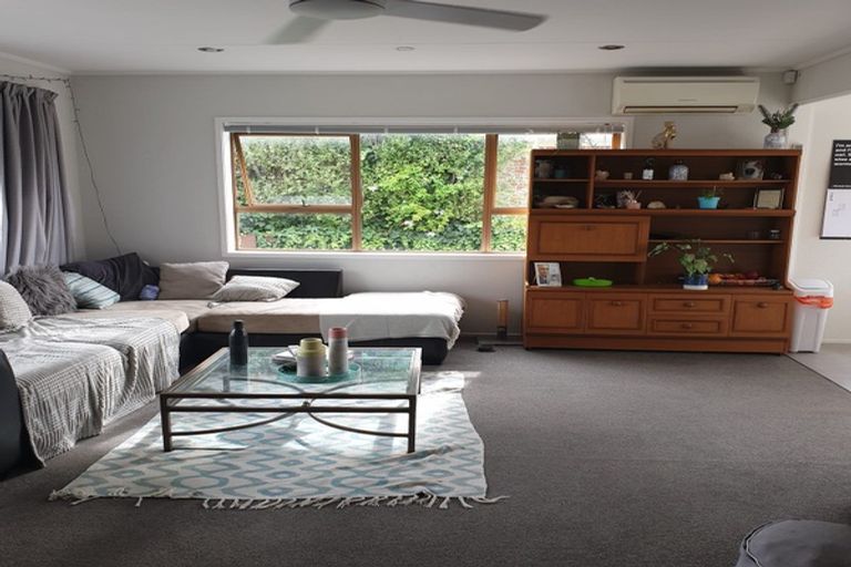 Photo of property in 19 Sandspit Road, Waiuku, 2123