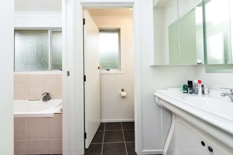 Photo of property in 40 Newcastle Road, Dinsdale, Hamilton, 3204