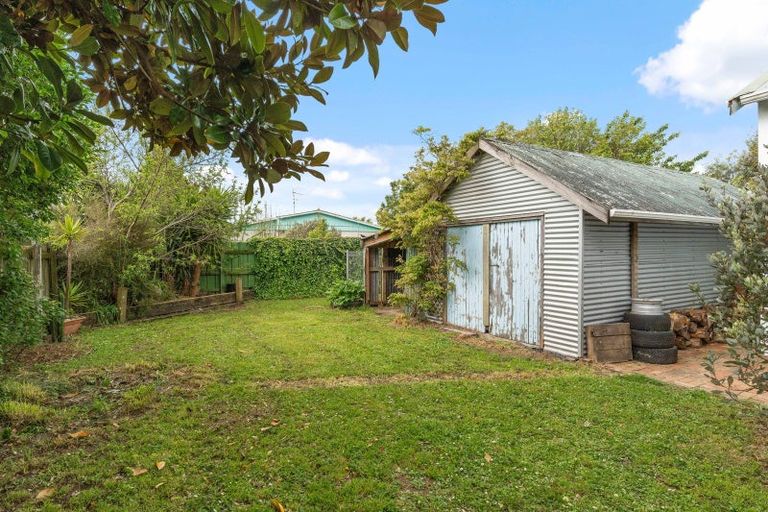 Photo of property in 63 Brandon Street, Featherston, 5710