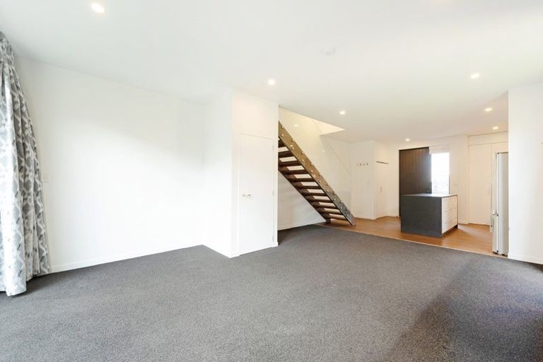 Photo of property in 20u5 Trent Street, Island Bay, Wellington, 6023
