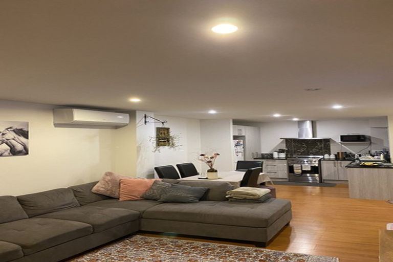 Photo of property in 1u4 June Place, Hamilton East, Hamilton, 3216