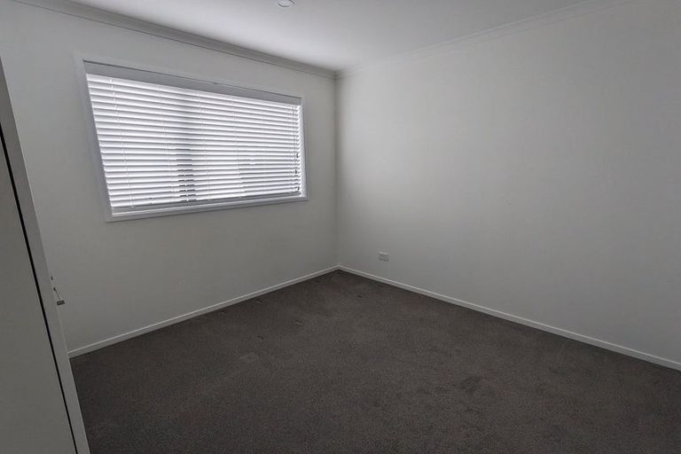 Photo of property in 26/1 Scott Road, Hobsonville, Auckland, 0616