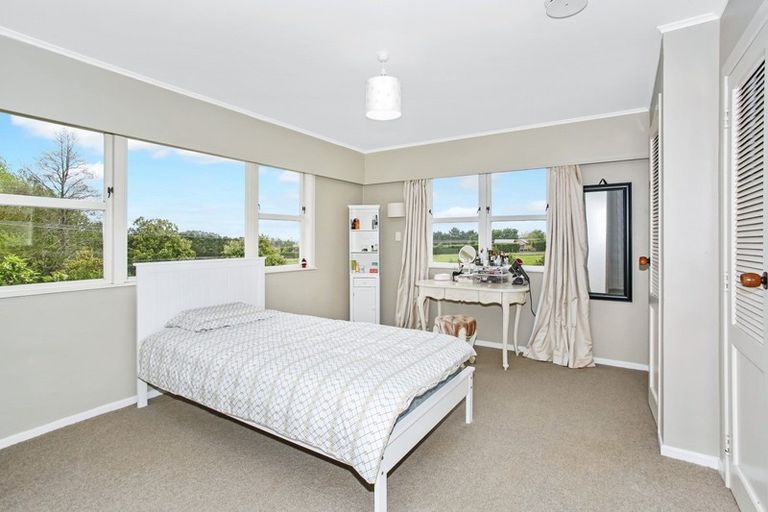 Photo of property in 15 Brian Wood Lane, Karaka, Papakura, 2580