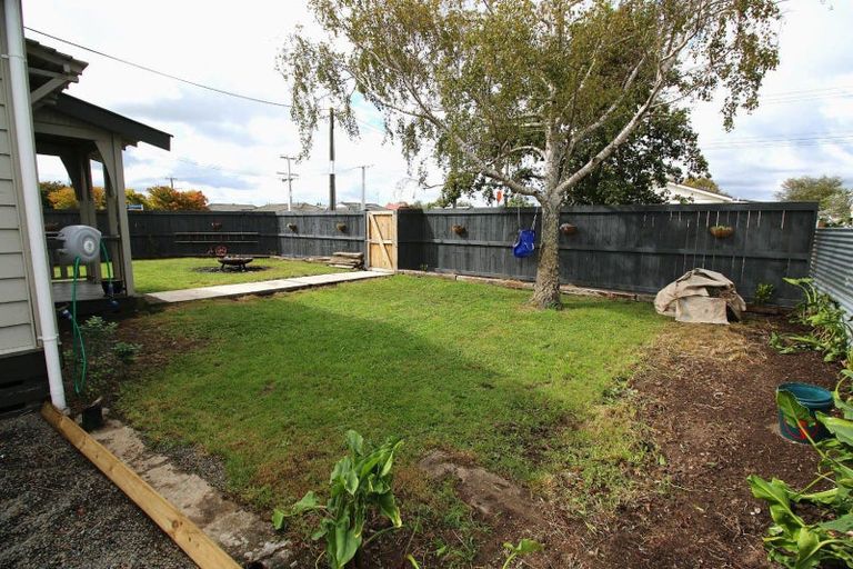 Photo of property in 14 Fairs Road, Milson, Palmerston North, 4414