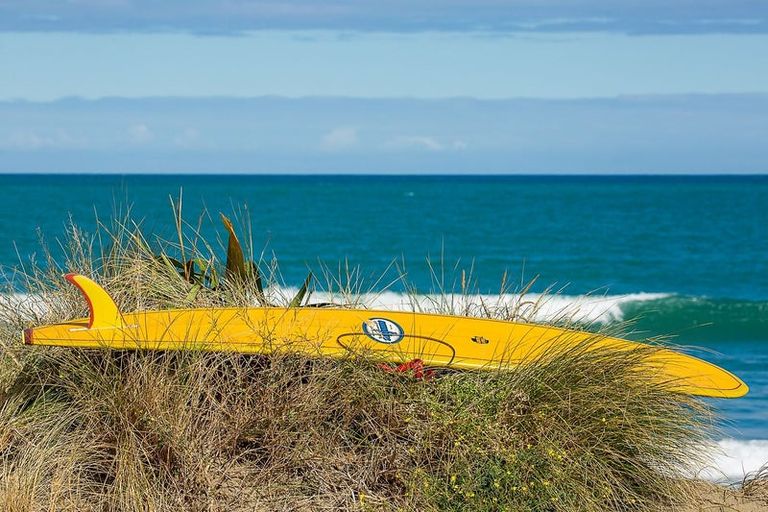 Photo of property in 274 Queens Drive, Lyall Bay, Wellington, 6022